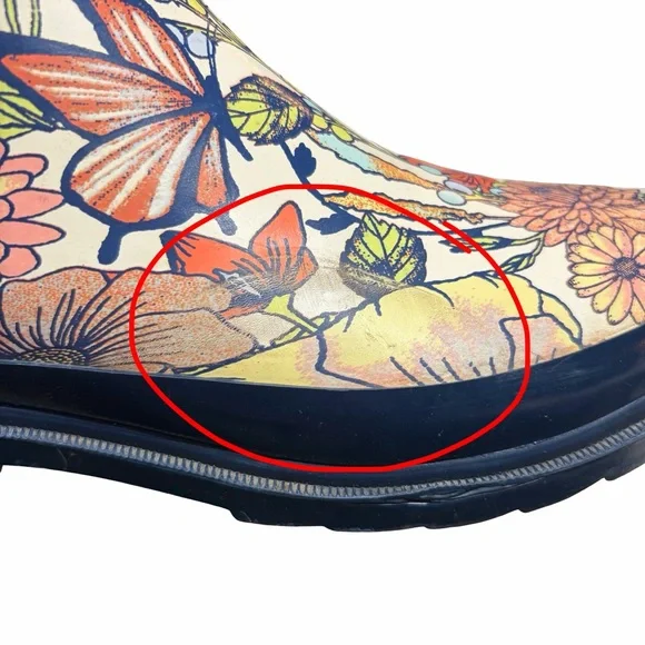 Sakroots Women’s Short Rainboots, Colorful Floral Pattern - Picture 12 of 15